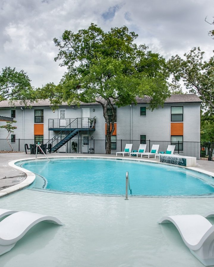 Luxury Apartment Amenities at Zeke